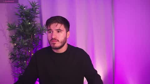 Snapshot of t0ny_wylie chatting on 11-03-25, 11:11 t0ny_wylie online show from 11-03-25, 11:11