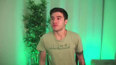 Snapshot of t0ny_wylie chatting on 11-13-25, 09:52 t0ny_wylie online show from 11-13-25, 09:52