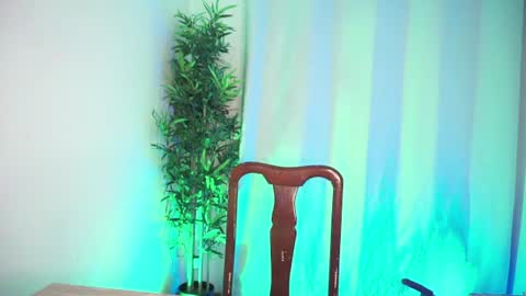 t0ny_wylie online show from 06-18-26, 11:47