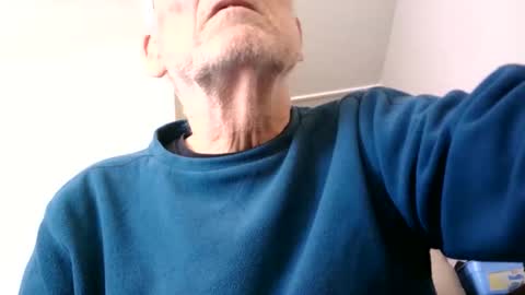 Snapshot of t11gger2 chatting on 05-17-26, 04:36 James online show from 05-17-26, 04:36