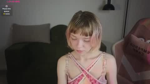 Alice online show from 06-11-26, 08:56