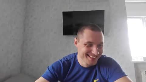 Den online show from 04-10-26, 07:02