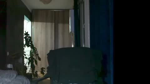 Snapshot of t_huracane chatting on 05-04-26, 05:42 Huracane online show from 05-04-26, 05:42