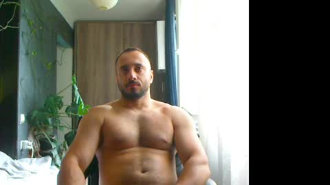 Snapshot of t_huracane chatting on 05-23-26, 03:27 Huracane online show from 05-23-26, 03:27
