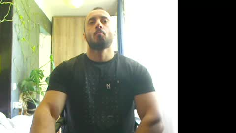 Snapshot of t_huracane chatting on 05-28-26, 07:27 Huracane online show from 05-28-26, 07:27