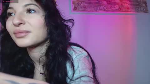 Snapshot of taachick chatting on 03-18-26, 07:44 T A A H I R A online show from 03-18-26, 07:44