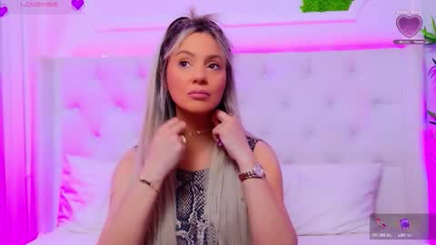 Arianna online show from 03-26-26, 01:38