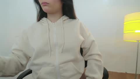 tabatha_flex online show from 01-08-25, 12:17