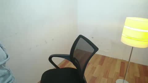 tabatha_flex online show from 02-21-25, 04:07