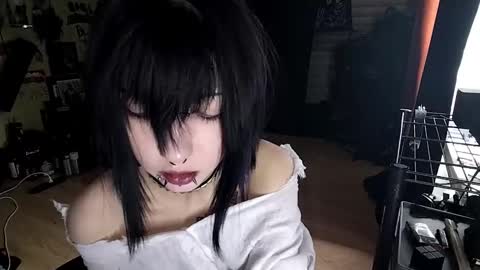 Lina online show from 02-16-26, 11:06