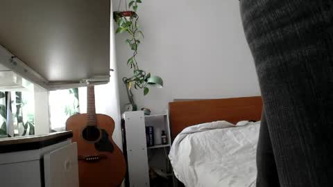 tache154167 online show from 04-22-26, 04:30