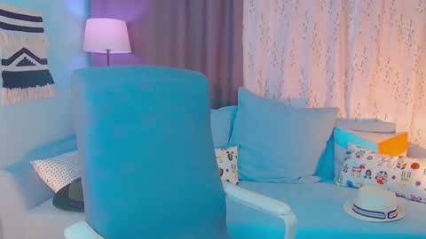 Snapshot of tahoser chatting on 01-12-25, 01:37 Mia online show from 01-12-25, 01:37