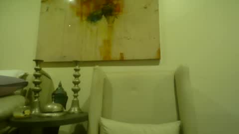 Snapshot of taiboi chatting on 12-28-24, 12:45 TaiBoi online show from 12-28-24, 12:45