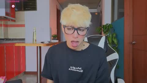 taichi online show from 02-15-26, 03:20