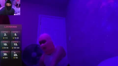 Snapshot of tainodaddy chatting on 12-15-25, 07:23 tainodaddy online show from 12-15-25, 07:23