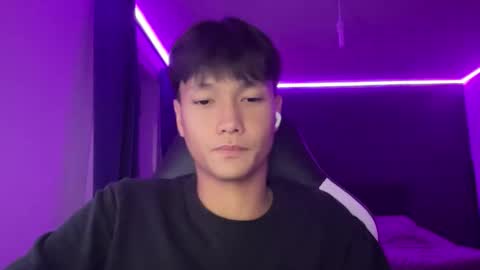 Snapshot of taiob283 chatting on 09-25-25, 07:28 Ben online show from 09-25-25, 07:28