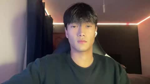 Snapshot of taiob283 chatting on 10-30-25, 05:13 Ben online show from 10-30-25, 05:13