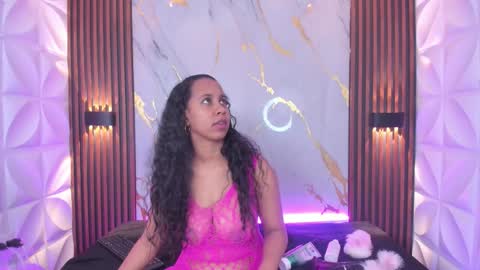 Snapshot of taira_bms chatting on 11-03-25, 03:30 Samantha online show from 11-03-25, 03:30