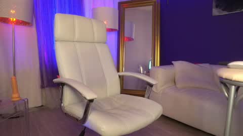 Margo online show from 02-09-25, 04:07