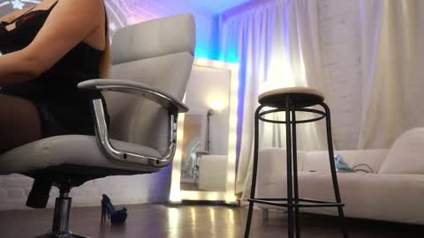 Margo online show from 11-20-25, 03:01