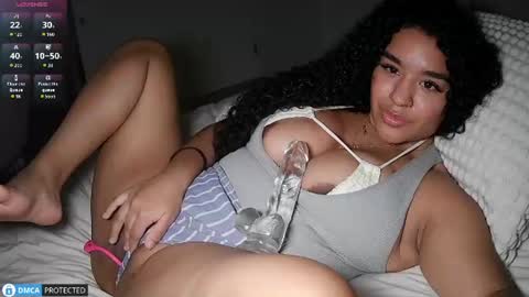 Snapshot of taisytoohigh chatting on 08-01-26, 03:17 Talia online show from 08-01-26, 03:17