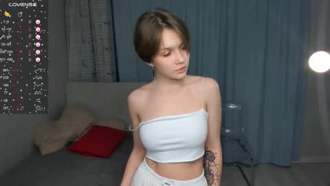 Jessi online show from 02-10-25, 03:21