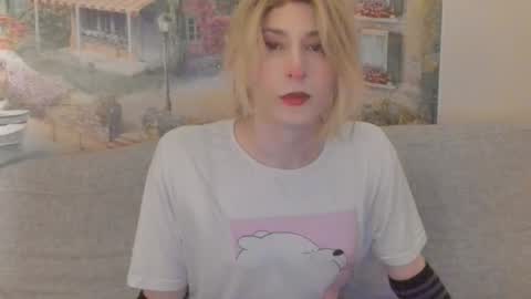 Snapshot of taka_s_paintroom chatting on 02-12-25, 02:45 Taka online show from 02-12-25, 02:45