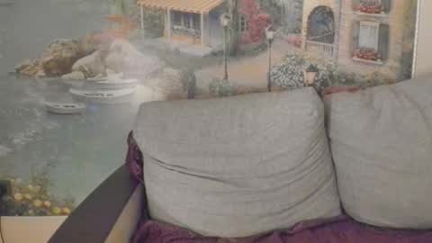 Snapshot of taka_s_paintroom chatting on 10-23-25, 03:50 Taka online show from 10-23-25, 03:50