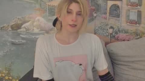 Snapshot of taka_s_paintroom chatting on 03-19-26, 02:48 Taka online show from 03-19-26, 02:48