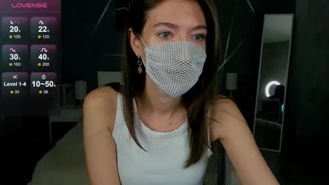 Sasha online show from 10-16-25, 01:39