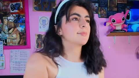Snapshot of talejaaa chatting on 07-29-26, 12:53 Taleja 100 Manitos Arriba online show from 07-29-26, 12:53