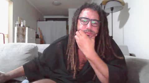 Snapshot of talent_scout_1 chatting on 01-29-25, 12:02 Edge Master Flash online show from 01-29-25, 12:02