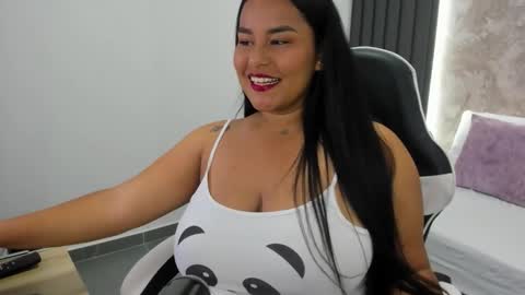 Snapshot of talia34_ chatting on 10-10-25, 03:27 talia34_ online show from 10-10-25, 03:27