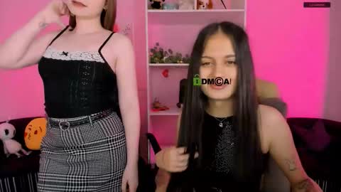 Snapshot of talia_seduce chatting on 09-26-25, 05:44 talia_seduce online show from 09-26-25, 05:44