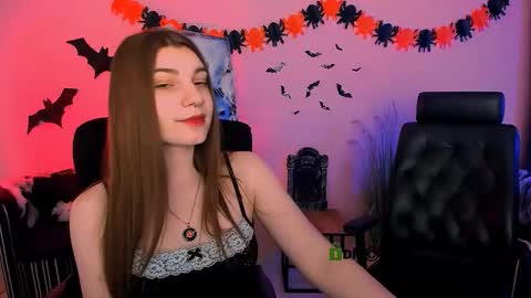 Snapshot of talia_seduce chatting on 10-21-25, 08:48 talia_seduce online show from 10-21-25, 08:48