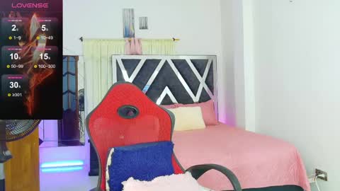 Snapshot of talianamoreno chatting on 06-07-26, 03:43 taliana modelo independiente online show from 06-07-26, 03:43