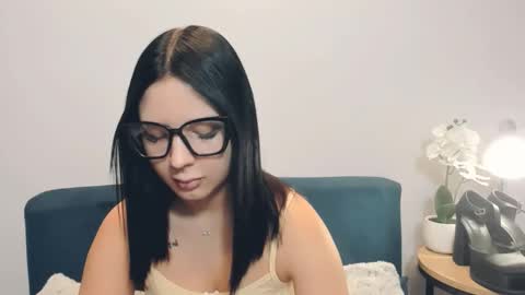 Snapshot of taliasensitive chatting on 02-15-26, 06:32 taliasensitive online show from 02-15-26, 06:32