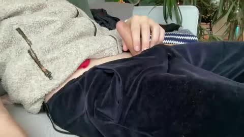 Snapshot of talkinjazz chatting on 12-29-24, 02:52 talkinjazz online show from 12-29-24, 02:52