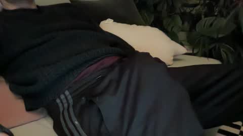 Snapshot of talkinjazz chatting on 03-04-25, 01:12 talkinjazz online show from 03-04-25, 01:12