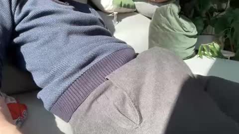 Snapshot of talkinjazz chatting on 03-07-25, 10:35 talkinjazz online show from 03-07-25, 10:35