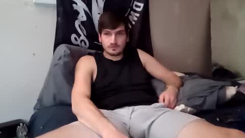 Snapshot of tallerandhandsomer chatting on 12-14-25, 11:26 tallerandhandsomer online show from 12-14-25, 11:26