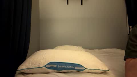 first stream was very fun grateful for every follow and super active chat online show from 04-27-26, 09:40