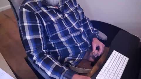 tallguy4unow online show from 03-27-26, 05:23