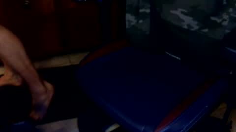 Snapshot of talltannhandsome chatting on 04-09-26, 12:54 talltannhandsome online show from 04-09-26, 12:54
