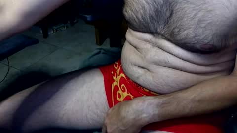 Snapshot of talltannhandsome chatting on 04-11-26, 10:41 talltannhandsome online show from 04-11-26, 10:41
