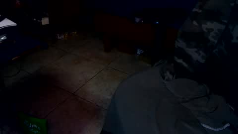 Snapshot of talltannhandsome chatting on 04-12-26, 01:49 talltannhandsome online show from 04-12-26, 01:49