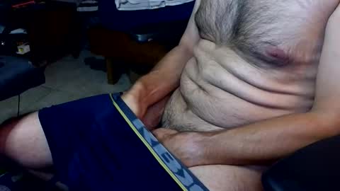 Snapshot of talltannhandsome chatting on 05-21-26, 11:39 talltannhandsome online show from 05-21-26, 11:39