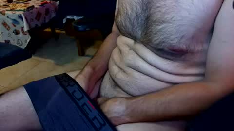 Snapshot of talltannhandsome chatting on 07-01-26, 02:24 talltannhandsome online show from 07-01-26, 02:24