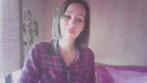 Snapshot of tallulahsunshine9 chatting on 11-24-25, 08:08 Tallulah online show from 11-24-25, 08:08