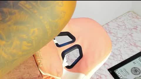 tamara_lubez online show from 11-19-25, 11:49